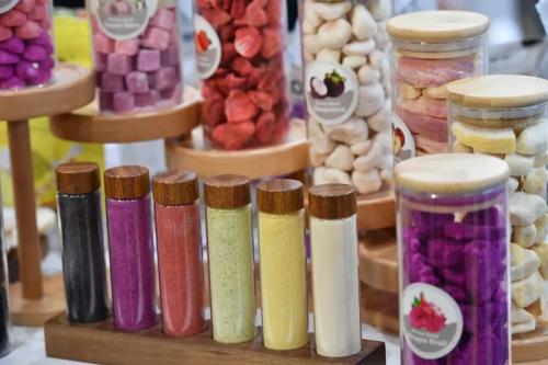 煌记食品新品陈列9月深圳 sial 西雅国际食品展,健康经济双驱动